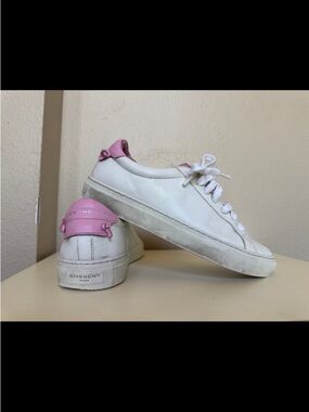 Givenchy Urban Street leather sneakers in white and pink shoes size 36